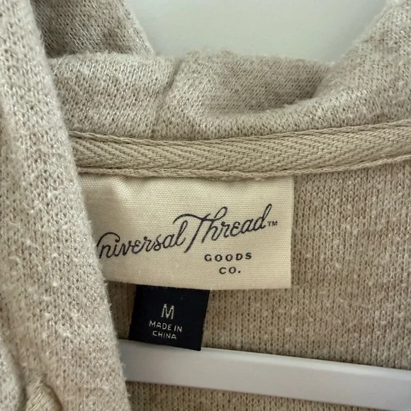 Universal Thread Cozy Tan women’s size Medium loungewear hoodie - Picture 3 of 5